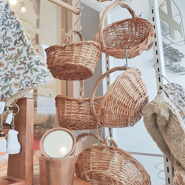 ラタンバスケット限定入荷 | キャトル・セゾン | ショップニュース